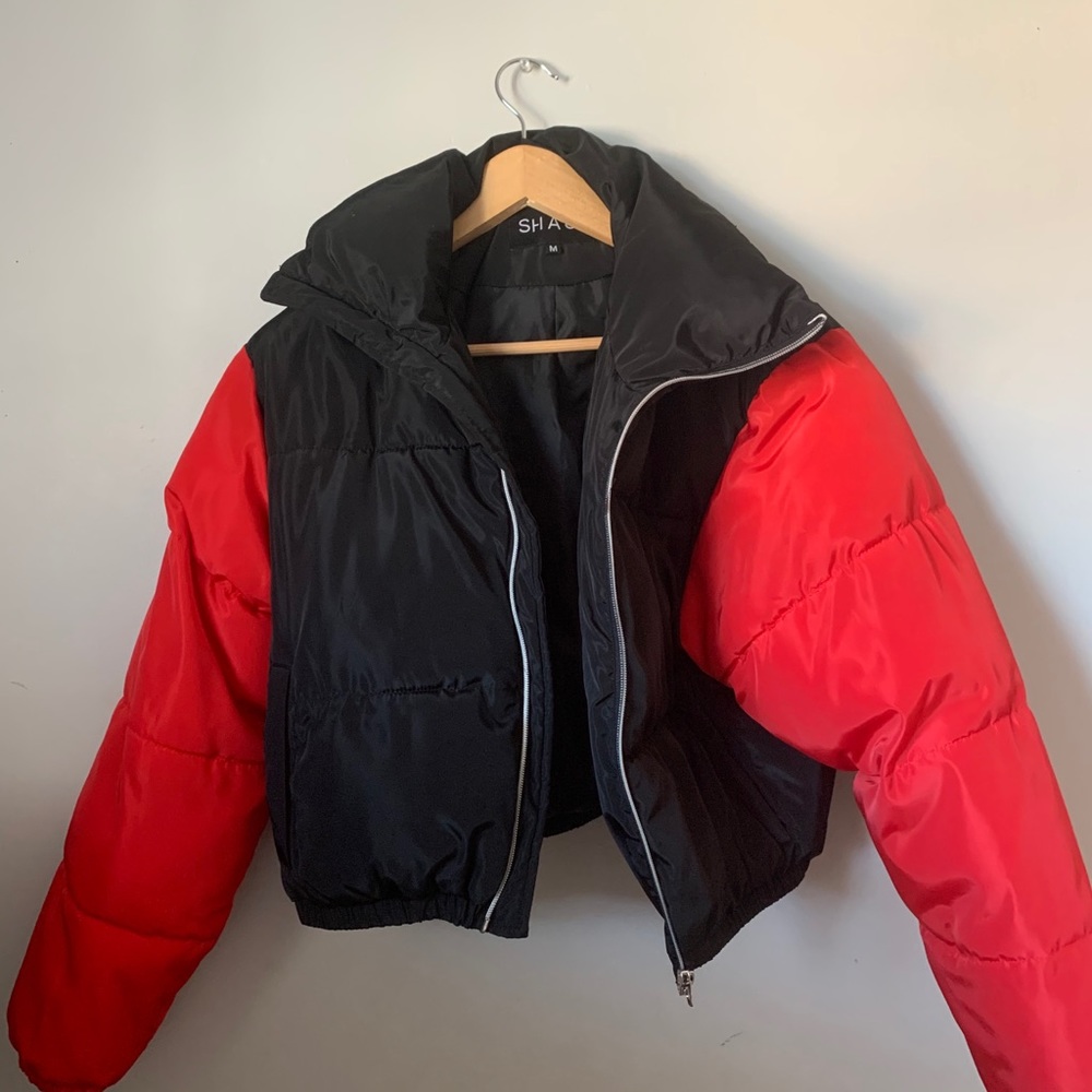 Cropped puffer jacket